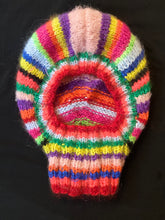 Lade das Bild in den Galerie-Viewer, BALACLAVA // rainbow stripes