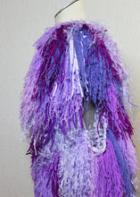 Lade das Bild in den Galerie-Viewer, FRINGE VEST // purple