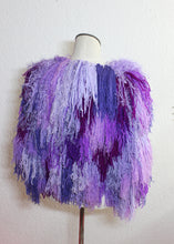 Lade das Bild in den Galerie-Viewer, FRINGE VEST // purple