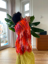 Lade das Bild in den Galerie-Viewer, FRINGE COAT red/orange