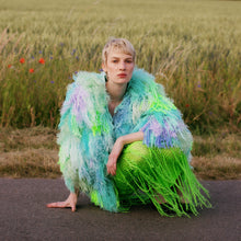 Lade das Bild in den Galerie-Viewer, FRINGE JACKET // MINT-NEON