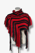Lade das Bild in den Galerie-Viewer, KNITTED COLLAR - SHOULDERPIECE // black & red stripes