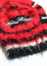 Lade das Bild in den Galerie-Viewer, BALACLAVA // FLUFFY BLACK - RED