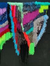 Lade das Bild in den Galerie-Viewer, TAPESTRY "BLING BLING"