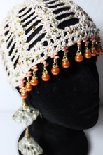 Lade das Bild in den Galerie-Viewer, CROCHET HEADPIECE // "Peach haze"