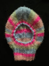 Lade das Bild in den Galerie-Viewer, BALACLAVA // candy stripes