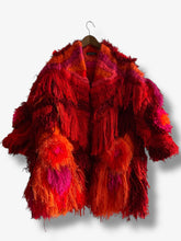 Lade das Bild in den Galerie-Viewer, EMBROIDERED JACKET // red