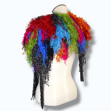 Lade das Bild in den Galerie-Viewer, FRINGE COLLAR // Glitter Rainbow