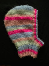 Lade das Bild in den Galerie-Viewer, BALACLAVA // candy stripes