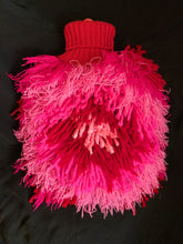 Lade das Bild in den Galerie-Viewer, FLUFF // red-pink