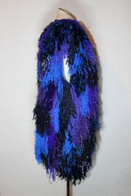 Lade das Bild in den Galerie-Viewer, FRINGE VEST long // electric blue , lilac