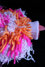 Lade das Bild in den Galerie-Viewer, FLUFF // pink & orange