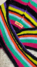 Lade das Bild in den Galerie-Viewer, HOODDED SCARF // multicolor stripes