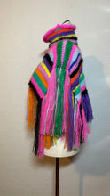 Lade das Bild in den Galerie-Viewer, KNITTED COLLAR / SHOULDERPIECE - Rainbow stripes