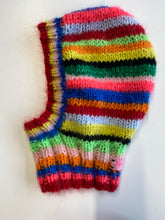 Lade das Bild in den Galerie-Viewer, BALACLAVA // multicolor stripes