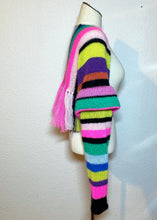 Lade das Bild in den Galerie-Viewer, KNITTED BOLERO // Rainbow stripes