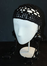 Lade das Bild in den Galerie-Viewer, BLACK CROCHET HEADPIECE