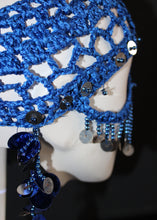 Lade das Bild in den Galerie-Viewer, BLUE CROCHET MASK