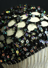 Lade das Bild in den Galerie-Viewer, DISCO SEQUIN - CROCHET HEADPIECE // black-iris