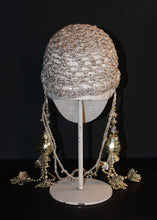 Lade das Bild in den Galerie-Viewer, GOLDEN CROCHET HEADPIECE