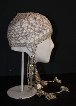 Lade das Bild in den Galerie-Viewer, GOLDEN CROCHET HEADPIECE