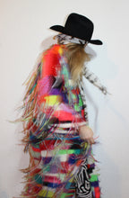 Lade das Bild in den Galerie-Viewer, INTASIA COAT - Rainbow squares