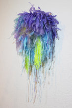 Lade das Bild in den Galerie-Viewer, Tapestry - Purple Rain