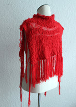 Lade das Bild in den Galerie-Viewer, KNITTED COLLAR / SHOULDERPIECE - red