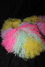 Lade das Bild in den Galerie-Viewer, FRINGE SLIPPERS // YELLOW - PASTEL