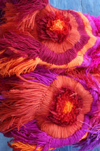 Lade das Bild in den Galerie-Viewer, EMBROIDERED COAT // red, orange
