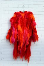Lade das Bild in den Galerie-Viewer, EMBROIDERED COAT // red, orange