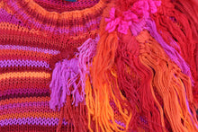Lade das Bild in den Galerie-Viewer, EMBROIDERED COAT // red, orange