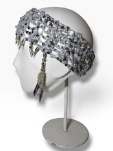 Lade das Bild in den Galerie-Viewer, CROCHET HEADPIECE - HEADBAND - silver

