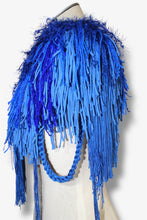 Lade das Bild in den Galerie-Viewer, FRINGE COLLAR // ELECTRIC BLUE
