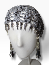 Lade das Bild in den Galerie-Viewer, CROCHET HEADPIECE - HEADBAND - silver
