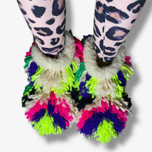 Lade das Bild in den Galerie-Viewer, FRINGE PUSHEN - multicolor neon
