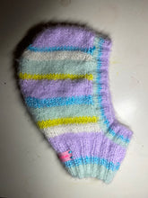 Lade das Bild in den Galerie-Viewer, BALACLAVA // pastel blue stripes
