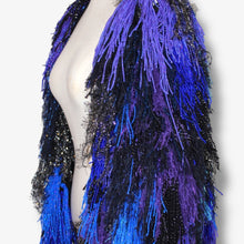 Lade das Bild in den Galerie-Viewer, FRINGE COAT short // ELECTRIC BLUE / PURPLE
