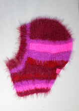 Lade das Bild in den Galerie-Viewer, BALACLAVA // FLUFFY PINK-BORDEAUX
