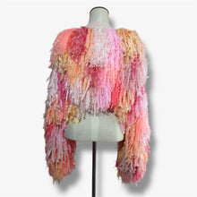 Lade das Bild in den Galerie-Viewer, FRINGE JACKET // CROPPED Peach-rose
