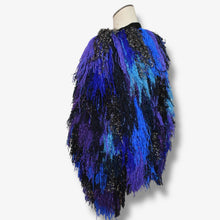 Lade das Bild in den Galerie-Viewer, FRINGE COAT short // ELECTRIC BLUE / PURPLE

