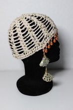 Lade das Bild in den Galerie-Viewer, CROCHET HEADPIECE // "Peach haze"

