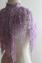 Lade das Bild in den Galerie-Viewer, KNITTED SHOULDERPIECE // LILAC

