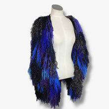 Lade das Bild in den Galerie-Viewer, FRINGE COAT short // ELECTRIC BLUE / PURPLE
