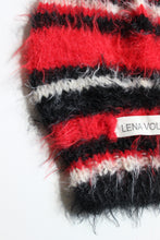 Lade das Bild in den Galerie-Viewer, BALACLAVA // FLUFFY BLACK - RED
