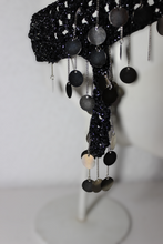 Lade das Bild in den Galerie-Viewer, CROCHET HEADPIECE  - black/silver metal beads
