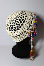 Lade das Bild in den Galerie-Viewer, CROCHET HEADPIECE // popcorn multi - creme
