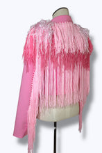 Lade das Bild in den Galerie-Viewer, CROPPED FRINGE BLAZER // PINK
