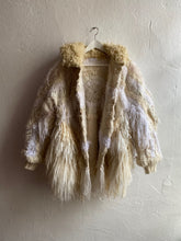 Lade das Bild in den Galerie-Viewer, EMBROIDERED JACKET // creme, white

