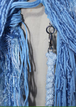 Lade das Bild in den Galerie-Viewer, FRINGE COLLAR // sky blue
